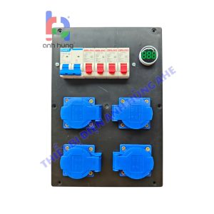 Hộp nguồn 1 pha dân dụng dùng cho âm thanh ánh sáng - Bộ chia nguồn 4 ổ cắm 10A-16A 250V - 1 APTOMAT tổng 32A + 4 Aptomat 1P 32A & Đèn Báo Vôn| HA04